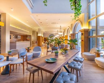 Rose Garden Premium Hotel - Göynük - Hành lang