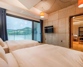 Yangpyeong The Line Drive-In Hotel - Yangpyeong - Bedroom