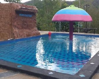 Kaengkachan Lake Hill - Kaeng Krachan - Piscina