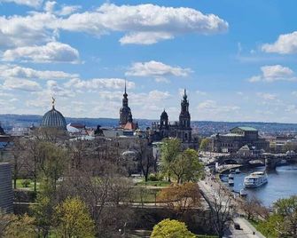 Hotel am Terrassenufer, WorldHotels Distinctive - Dresden - Outdoor view