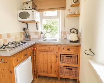 The Mouse House - Blandford Forum - Kitchen