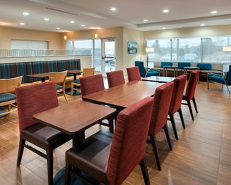 TownePlace Suites by Marriott Nashville Goodlettsville - Goodlettsville - Restaurant
