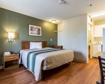 Studio 51 Extended Stay Hotel - Phoenix - Bedroom