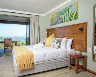 The Lazy Moose Restaurant & Lodge - Umkomaas - Building