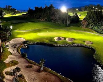 Pgm Hotel Resort Okinawa - Onna