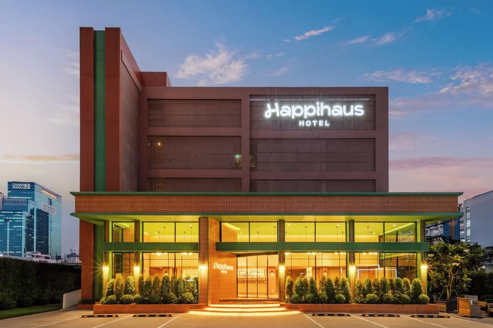 Happihaus Hotel Bangkok thumbnail 2