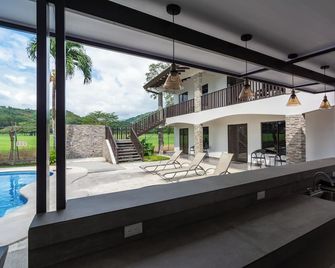 Hotel Green - Jaco - Patio