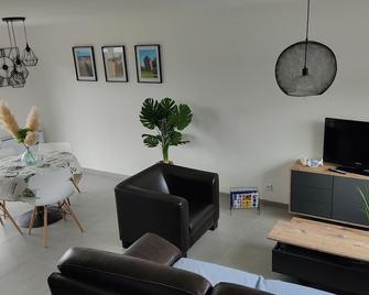 Au gîte d'oye - Gîte neuf proche de la plage - Oye-Plage - Salon