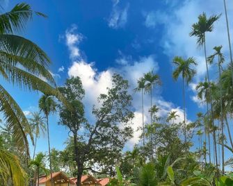 The Enchanted Nest By Privy Stays - Alibag - Zwembad