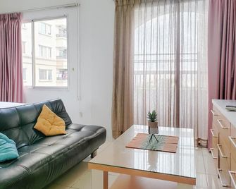 Nice Studio At Marina Ancol Apartment - Jakarta - Vardagsrum