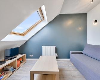 Hameau de la Belle Sayette, appartement pour 4 - Loudenvielle - Living room