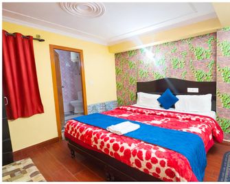Goroomgo Chand Regency Near Near Mall Road Nainital - Nainital - Slaapkamer