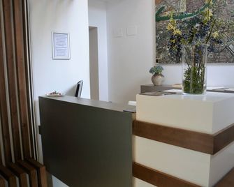 Hostal Sevilla Santa Justa - Sevilla - Recepción