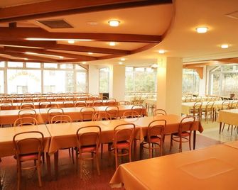 Hotel Sankt Moritz Shiga - Yamanouchi - Restaurace