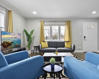 Horizon - 4br’s, 2ba Game Room & Gym - Homewood - Sala de estar