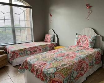 Spacious 4 br getaway. Riviera Beach / Baffin Bay - Riviera - Habitación