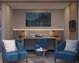 Panoramahotel Braunwald - Glarus Süd - Living room