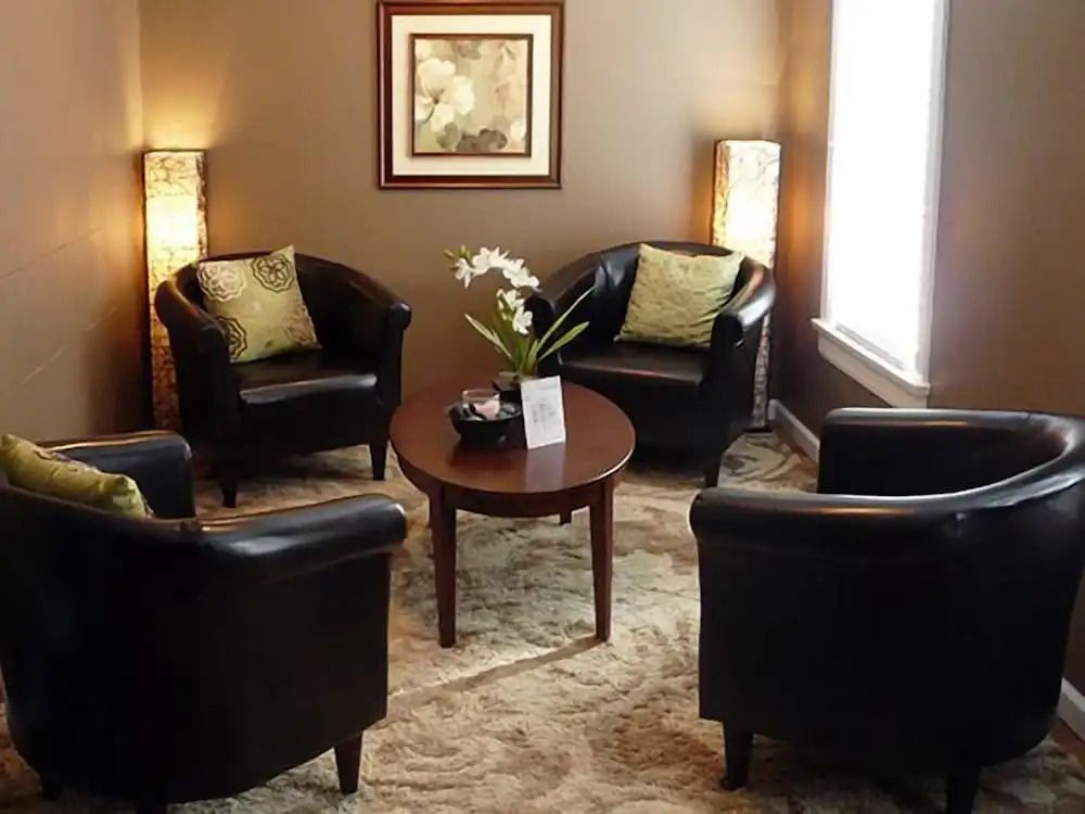 Cumberland Inn and Spa - Cumberland - Lounge