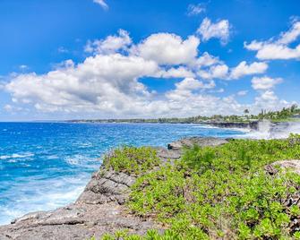 Wonderful oceanfront oasis on the cliffs with breathtaking lanai view & sunrises - Keaau - Playa