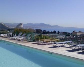 Residence Sea Side Park - Villeneuve-Loubet - Bazén