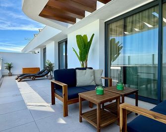 Penthouse Ipanema Apartment by Solrentspain - La Cala de Mijas - Balkon