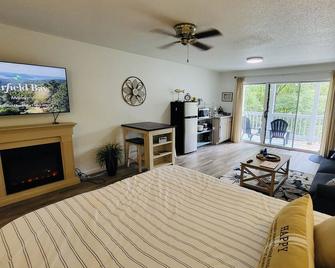 Condo with Amazing View in Fairfield Bay - Fairfield Bay - Sala de estar