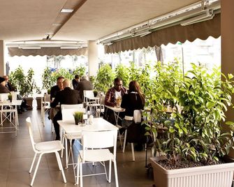 Stelle Hotel The Businest - Nápoles - Restaurante