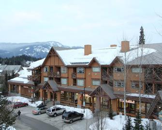 Marketplace Lodge by Whistler Retreats - Whistler - Building