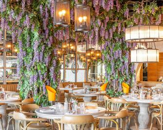 Courtyard by Marriott Oxford City Centre - אוקספורד - מסעדה