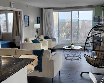 Smart Stylish Downtown Condo- 2 bedrooms - Saskatoon - Living room
