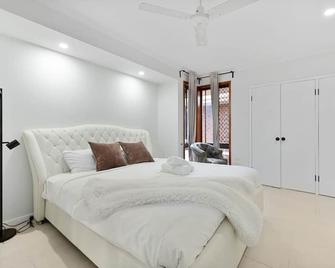 Budget 1Bed Studio Near Top Malls and Transit - Brisbane - Slaapkamer