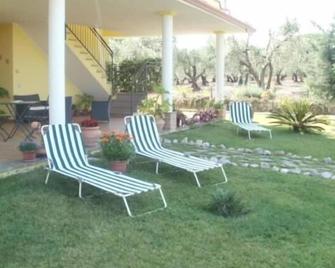 Agriturismo Le Quattro Stagioni - Viterbo - Patio