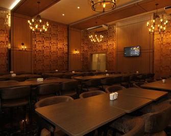 Villa Caceres Hotel - Naga City - Restaurant