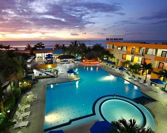 Hotel Club Del Sol - Atacames