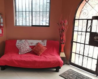 Hostal GQ - Lima - Sala de estar