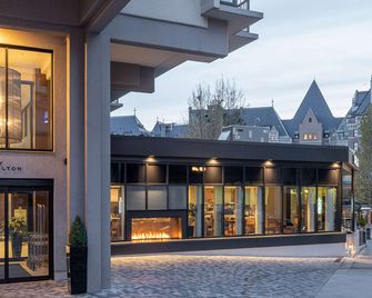 DoubleTree by Hilton Hotel & Suites Victoria - Victoria - Edificio