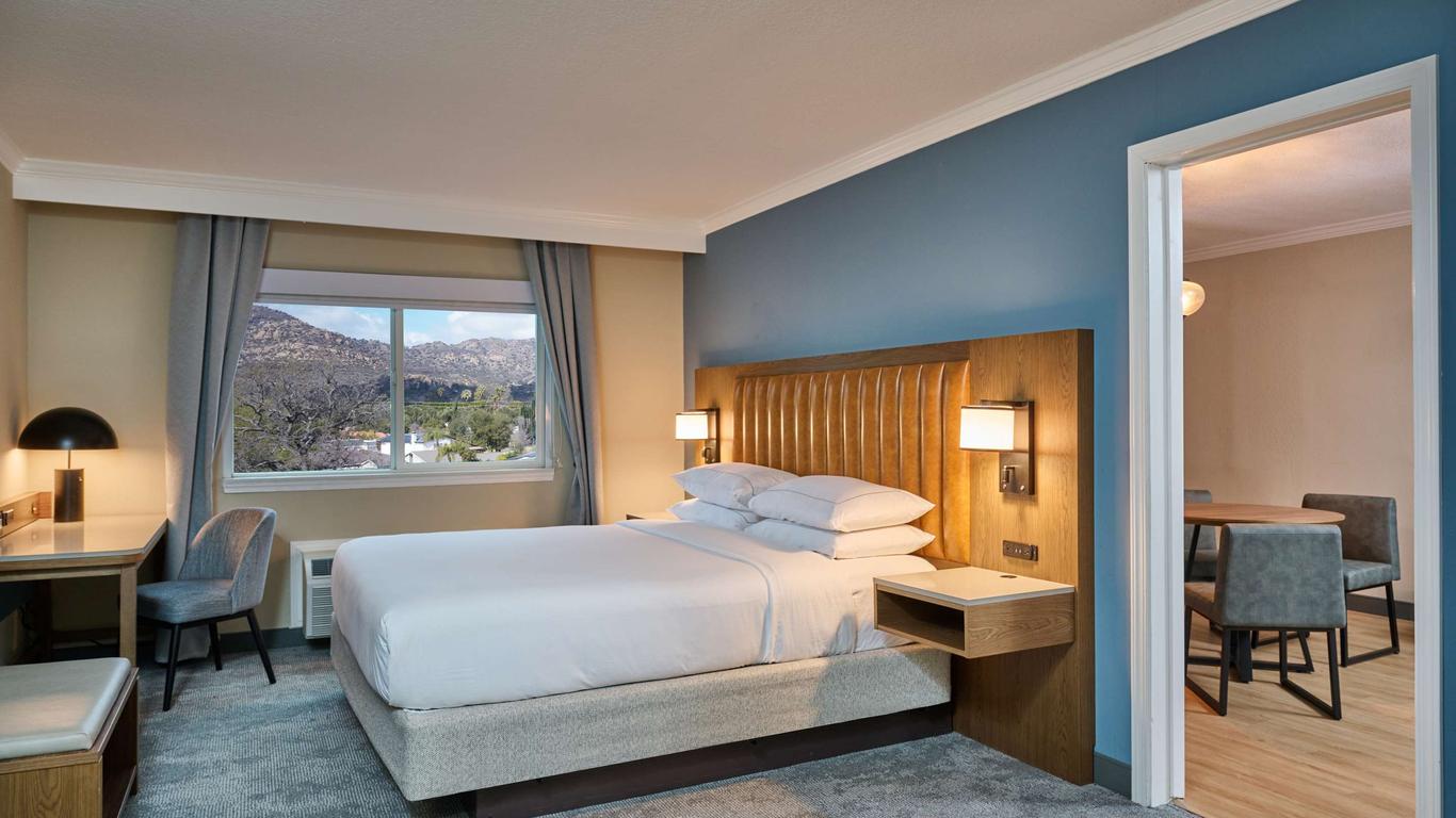 DoubleTree by Hilton Chatsworth