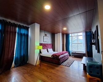 Wonder Hill - Nārkanda - Quarto