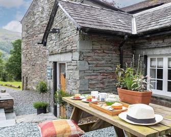 Thorney How - Ambleside - Patio
