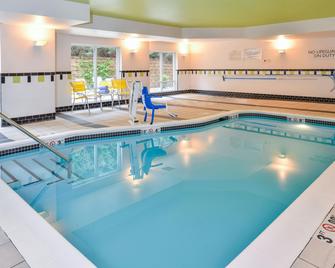 Fairfield Inn and Suites by Marriott Asheboro - Asheboro - Zwembad