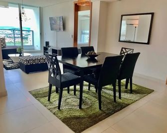 Miramar I Comfortable 1bdr With Park View - Panama City - Salle à manger