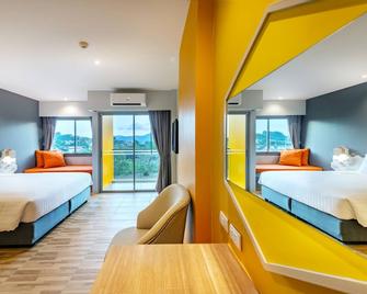 Beehive Boutique Hotel Phuket - Wichit - Bedroom