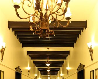 Parisons Plantation Experiences Bungalow - Mananthavady - Pasillo