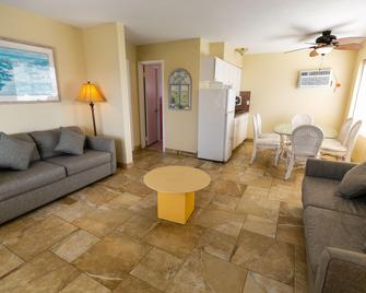 American Safari Motel - Wildwood Crest - Living room