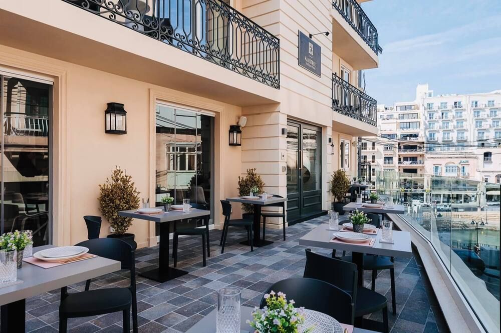 123 Mainstreet Boutique Hotel - סנט ג'וליאנס - מרפסת