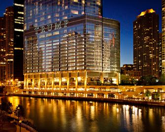 Trump International Hotel & Tower Chicago - שיקאגו - בניין