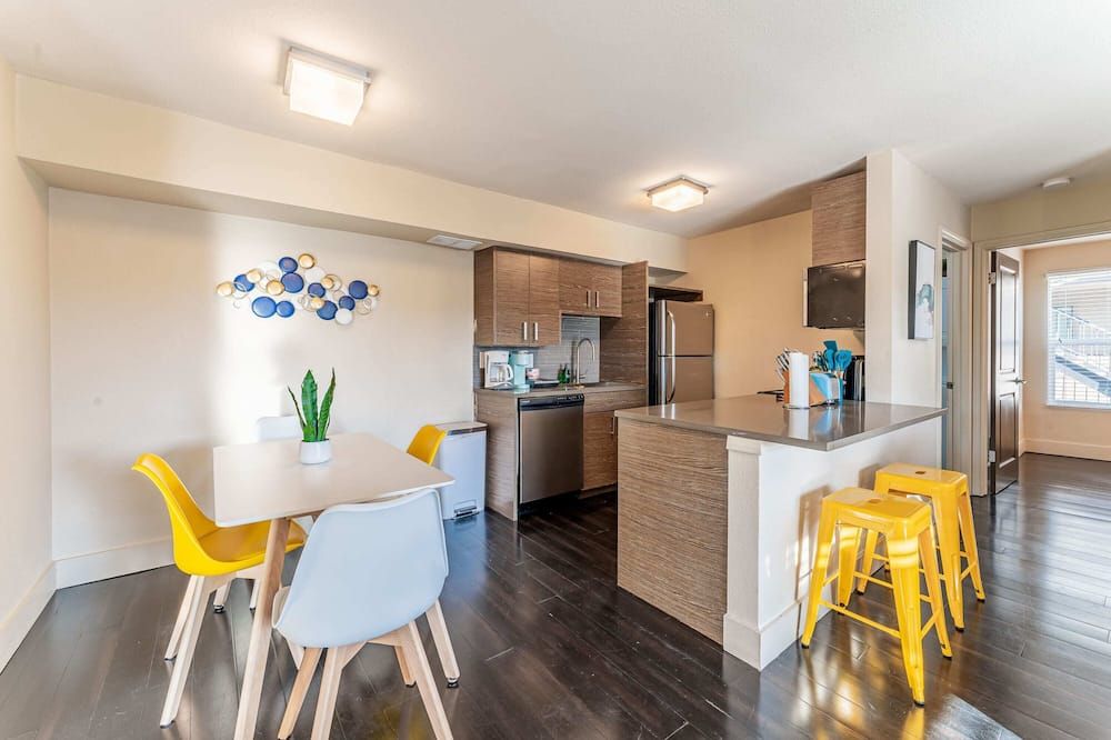 Peaceful 2BR king beds suite next to Downtown - أوستن - مطعم