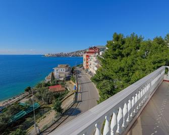 Hotel Iliria - Sarandë - Balkong