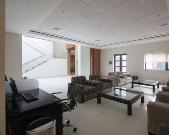 Hotel Diego de Almagro Osorno - Osorno - Sala d'estar