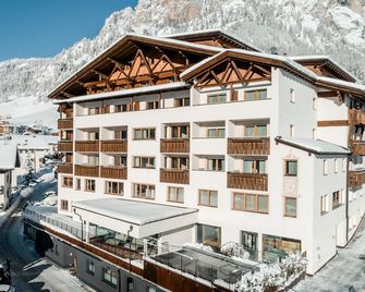 Hotel Gran Ciasa - Colfosco - Clădire